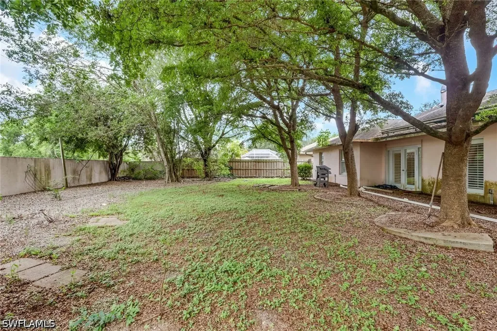 12393 Londonderry Lane Bonita Springs FL 34135
