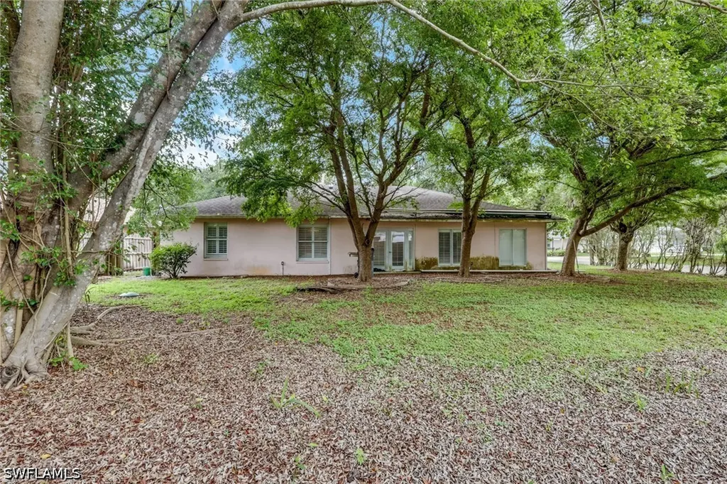 12393 Londonderry Lane Bonita Springs FL 34135