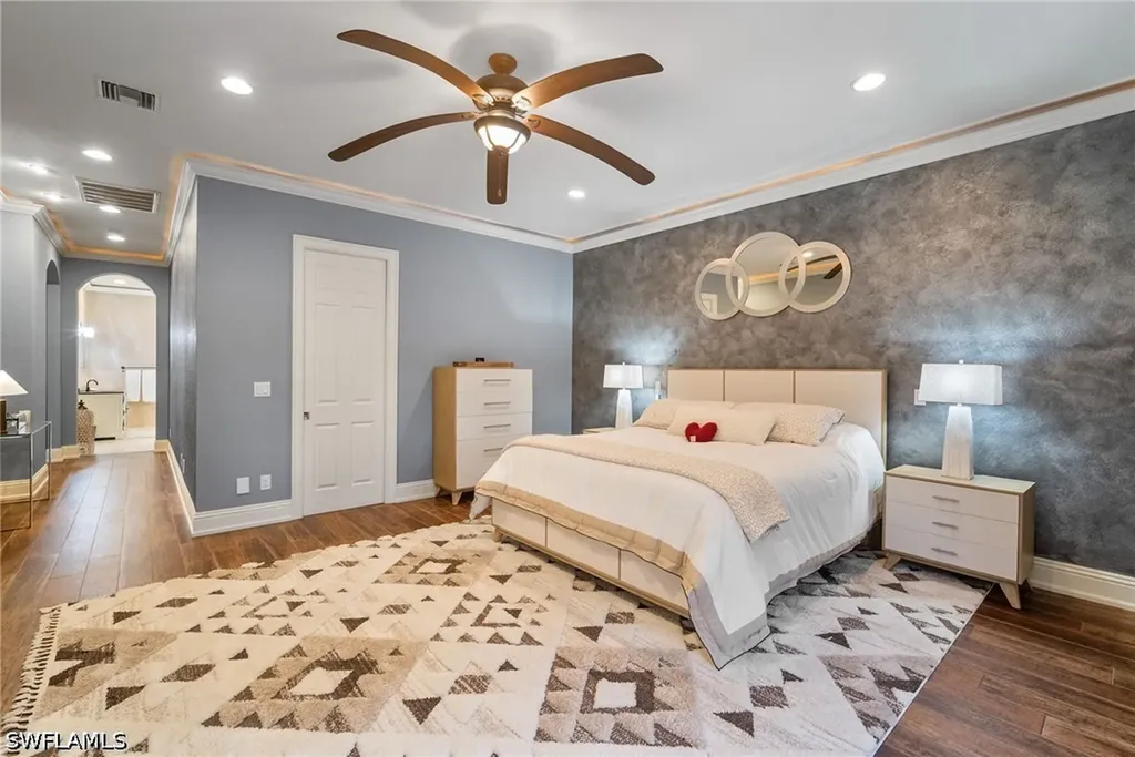 1805 Heritage Trail Naples FL 34112