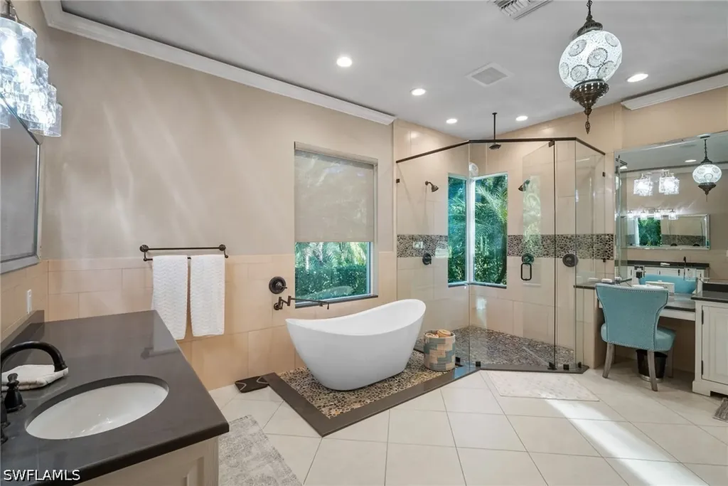 1805 Heritage Trail Naples FL 34112
