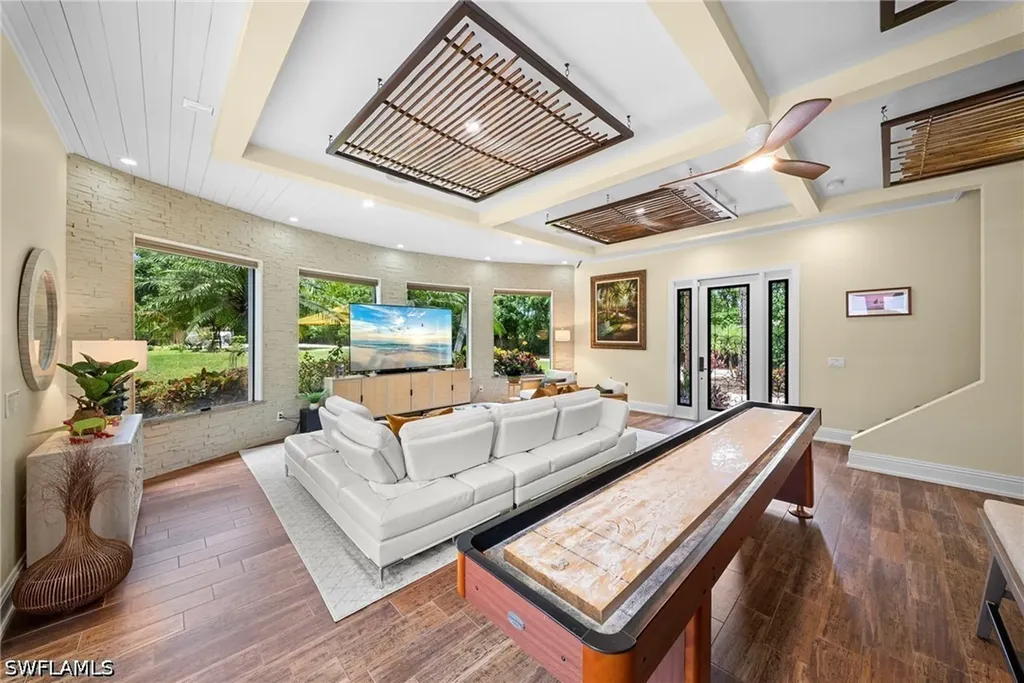 1805 Heritage Trail Naples FL 34112