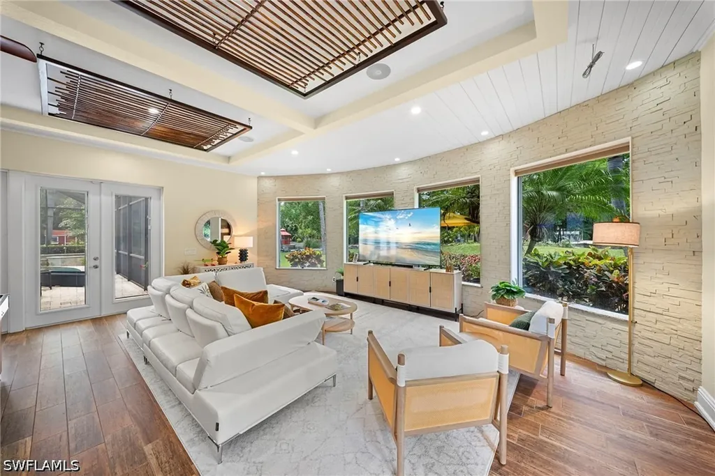 1805 Heritage Trail Naples FL 34112