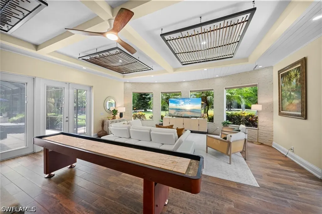 1805 Heritage Trail Naples FL 34112