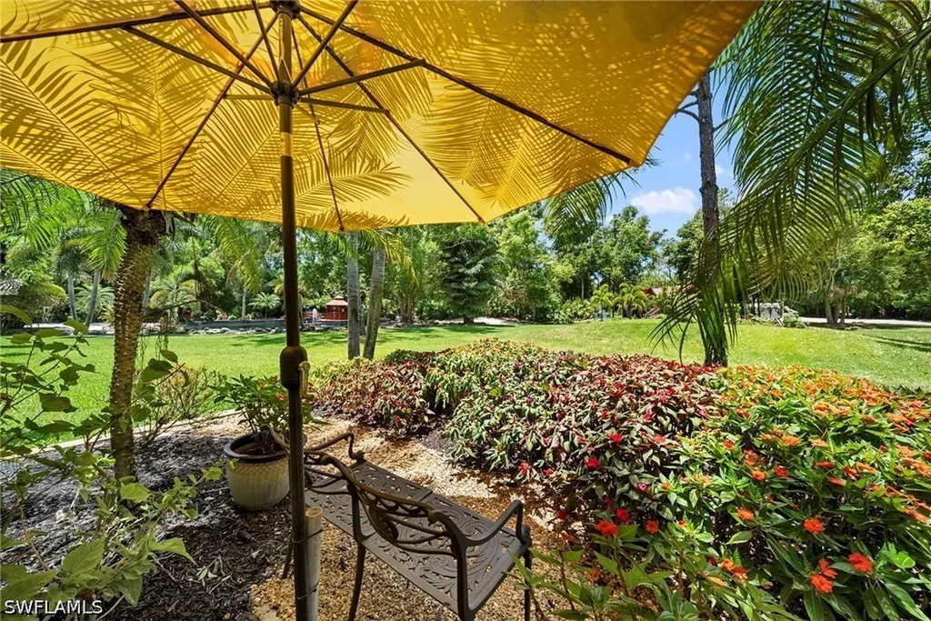1805 Heritage Trail Naples FL 34112