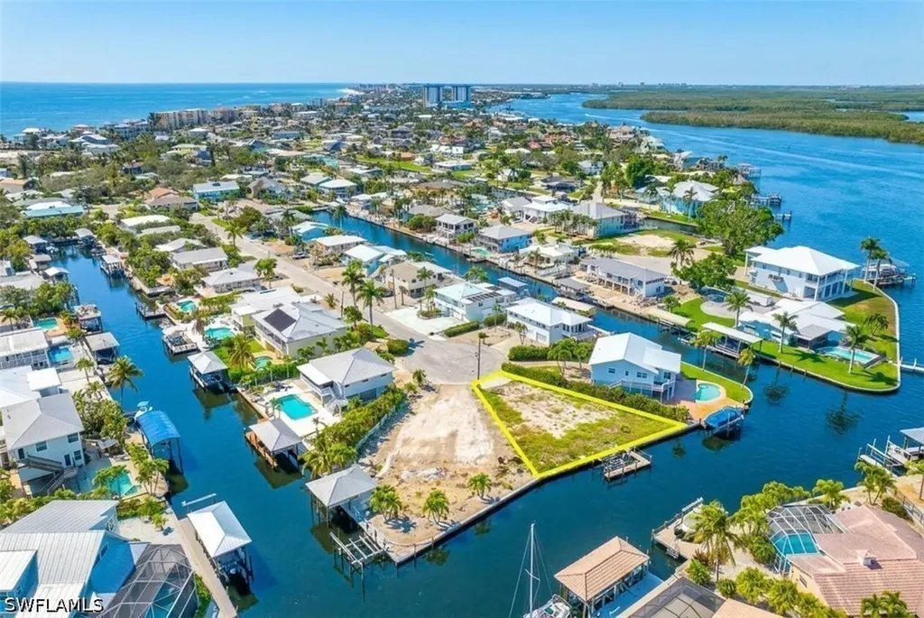 20 Avenida Carita Fort Myers Beach FL 33931