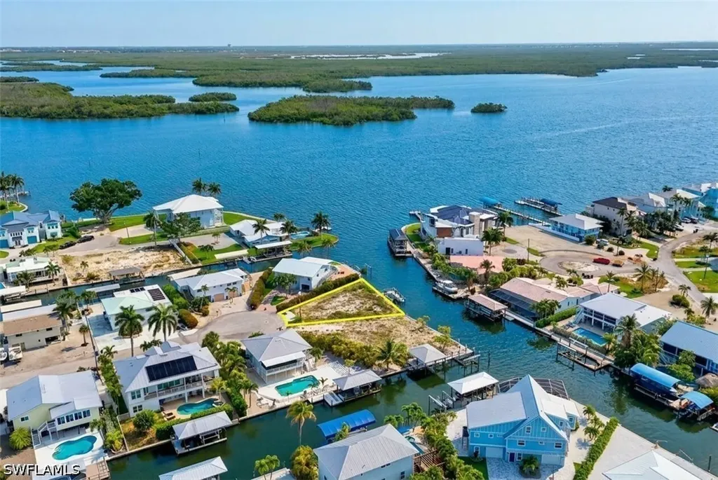 20 Avenida Carita Fort Myers Beach FL 33931