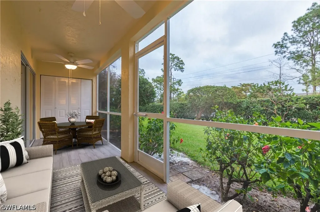 2562 Kings Lake Boulevard Naples FL 34112