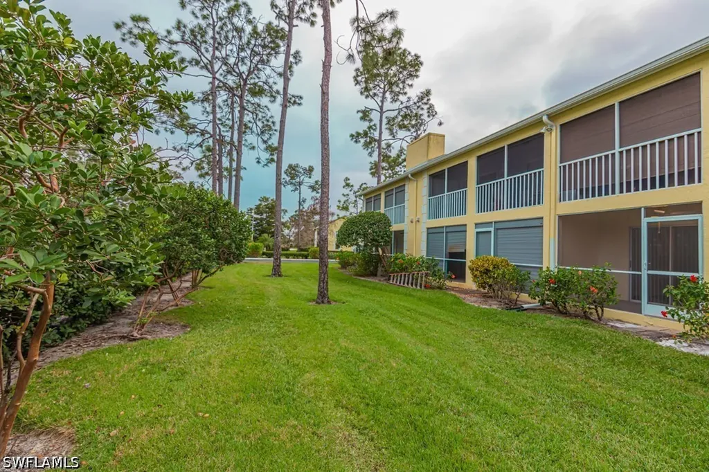 2562 Kings Lake Boulevard Naples FL 34112