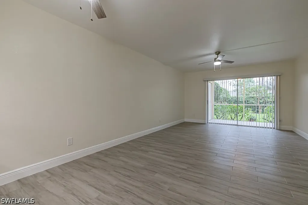2562 Kings Lake Boulevard Naples FL 34112