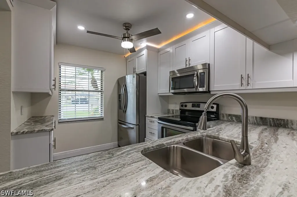 2562 Kings Lake Boulevard Naples FL 34112