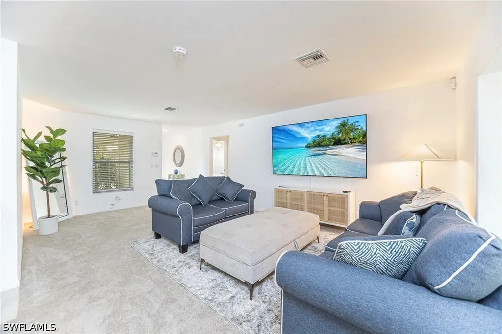2983 Binnacle Drive Naples FL 34103