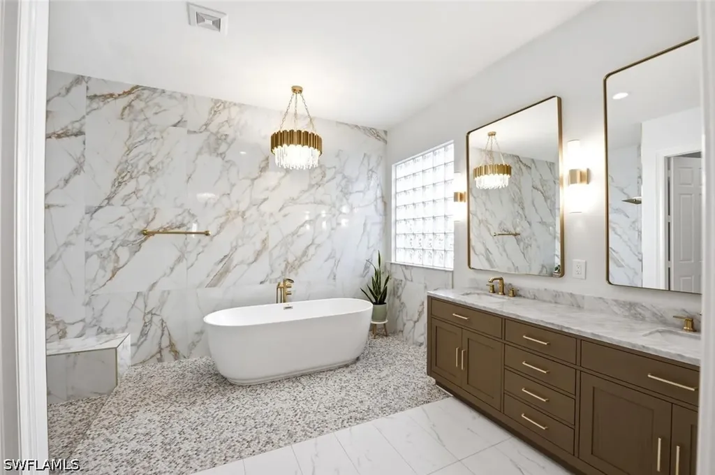 2292 Guadelupe Drive Naples FL 34119