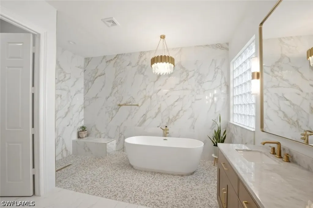 2292 Guadelupe Drive Naples FL 34119