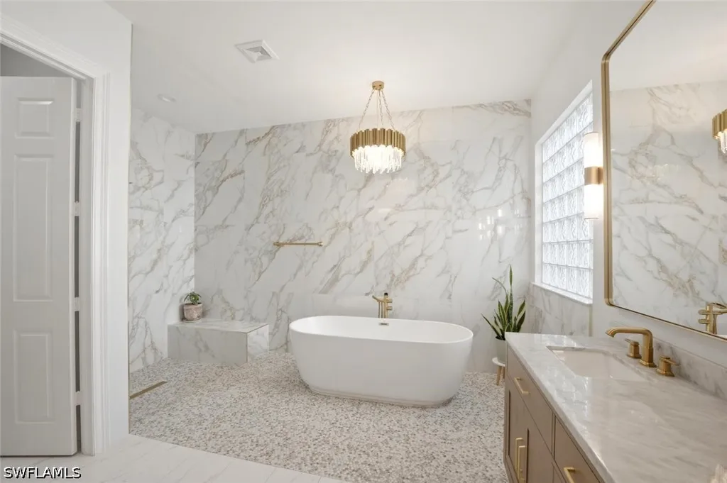 2292 Guadelupe Drive Naples FL 34119