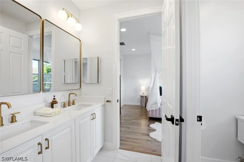 2292 Guadelupe Drive Naples FL 34119