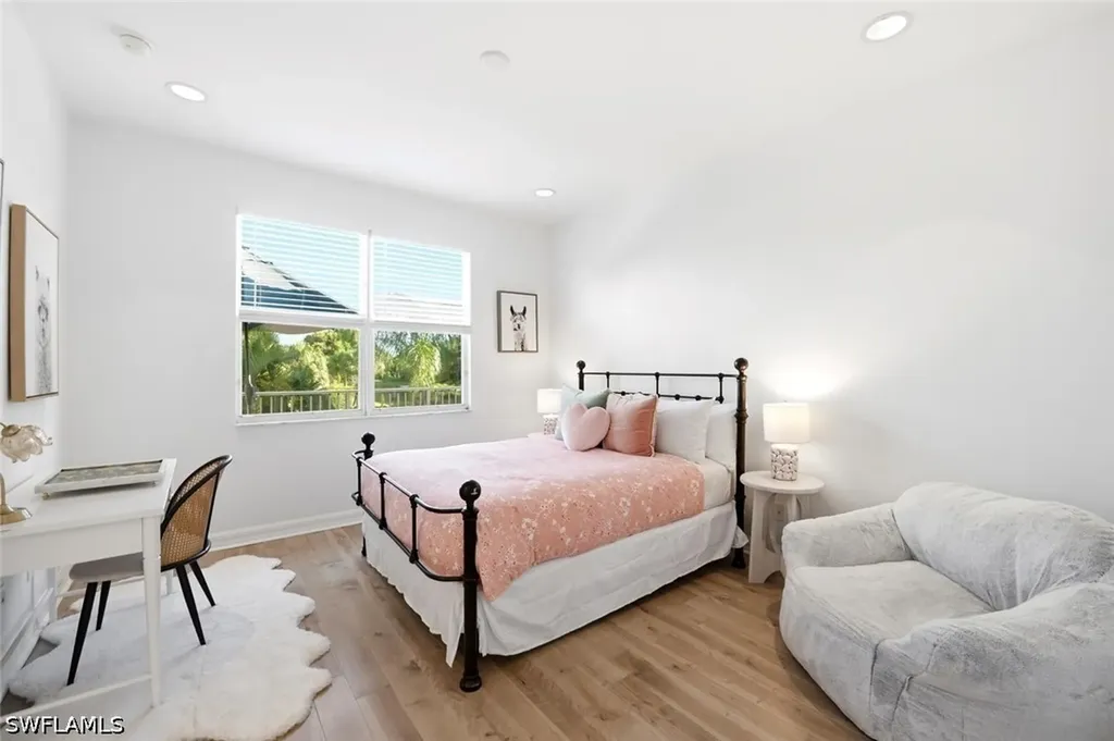 2292 Guadelupe Drive Naples FL 34119