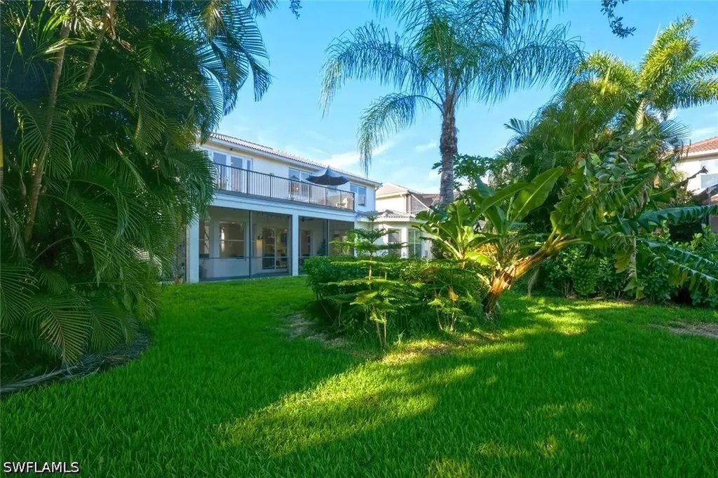 2292 Guadelupe Drive Naples FL 34119