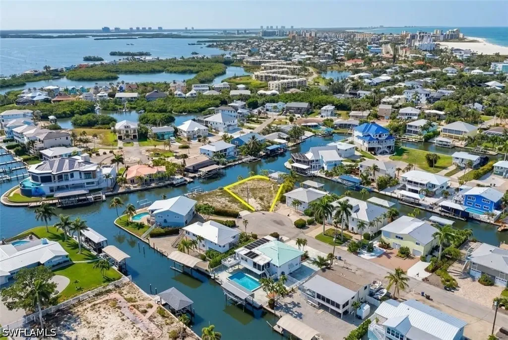 18 Avenida Carita Fort Myers Beach FL 33931
