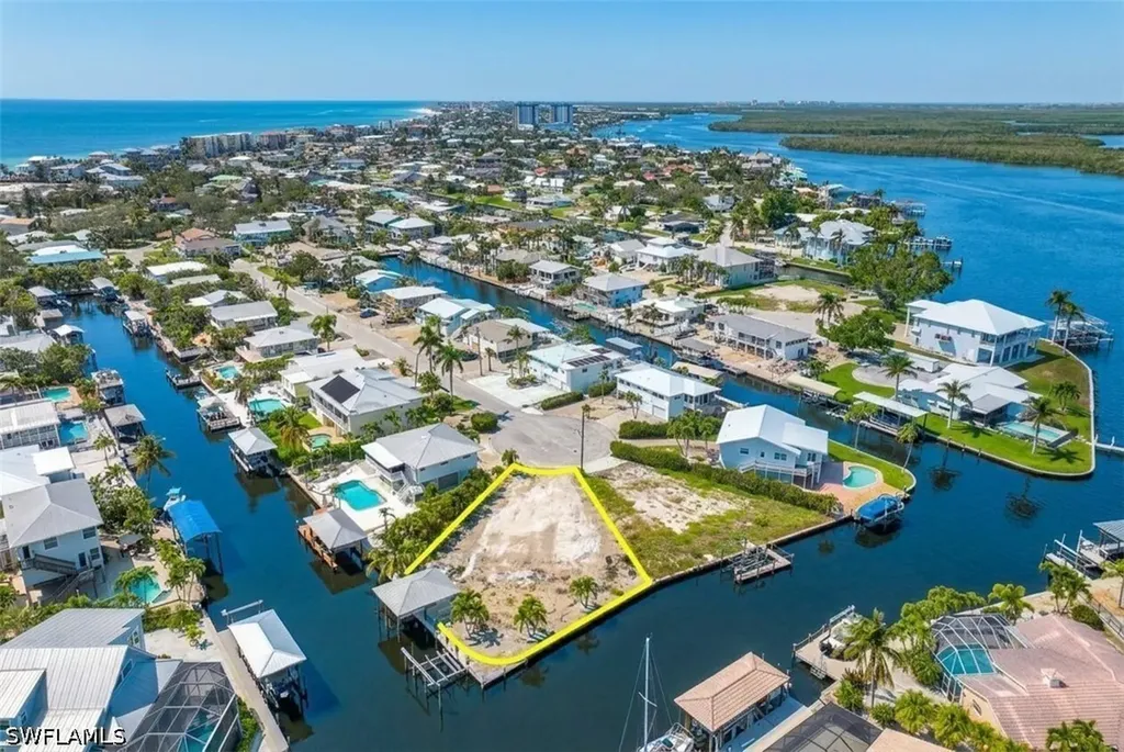 18 Avenida Carita Fort Myers Beach FL 33931