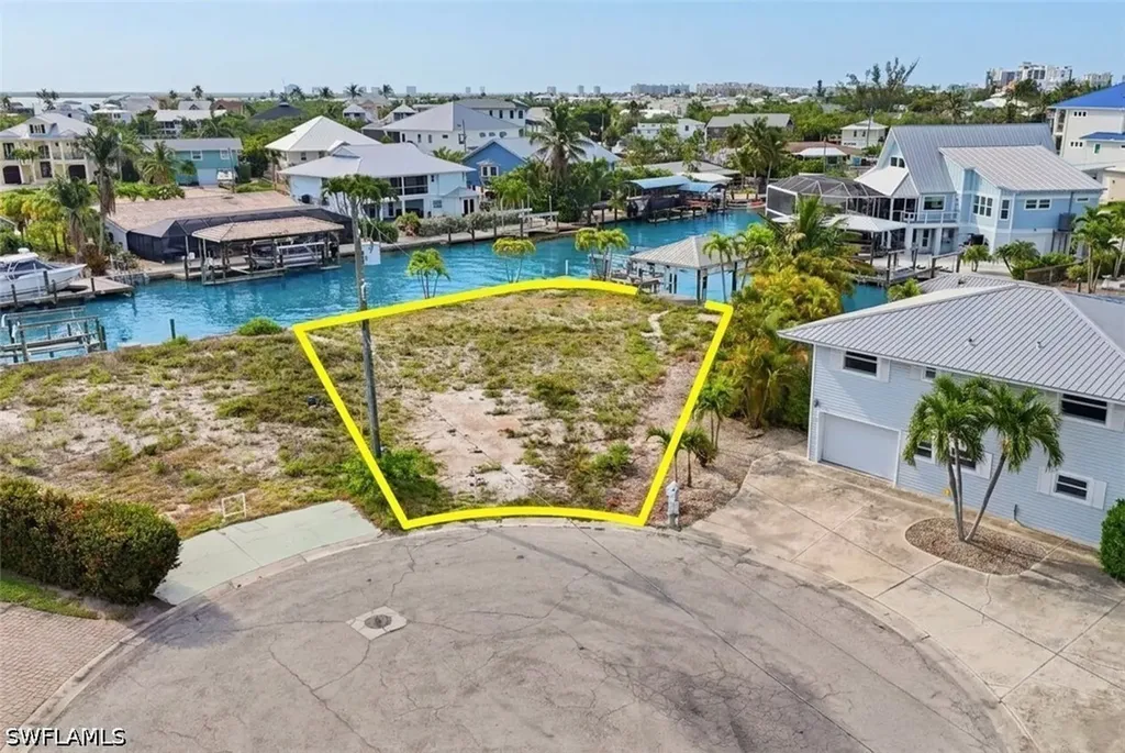18 Avenida Carita Fort Myers Beach FL 33931