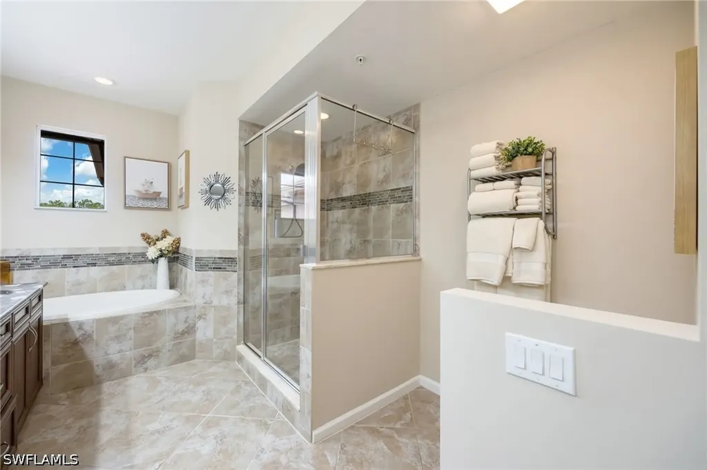 6657 Alden Woods Circle Naples FL 34113