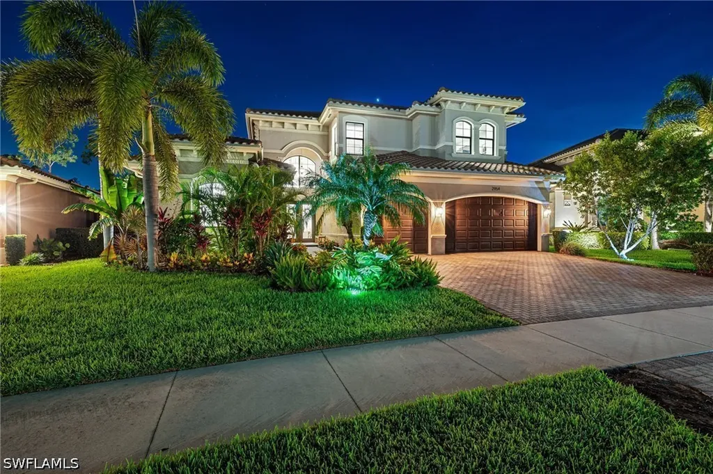 2954 Cinnamon Bay Circle Naples FL 34119