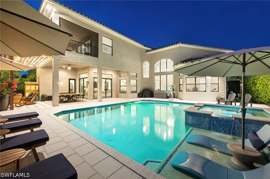 2954 Cinnamon Bay Circle Naples FL 34119