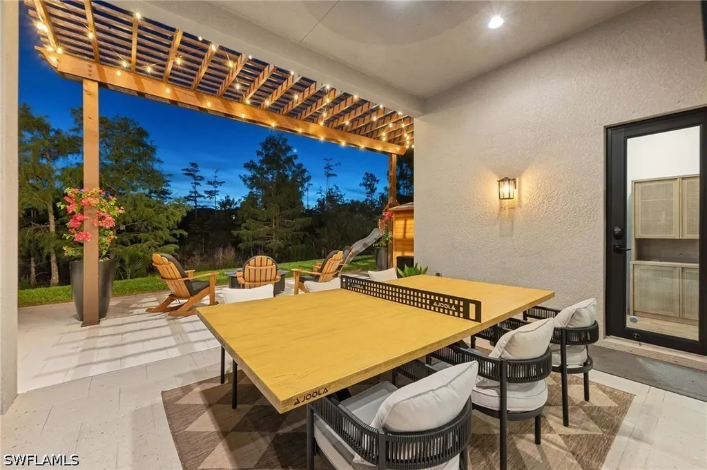 2954 Cinnamon Bay Circle Naples FL 34119