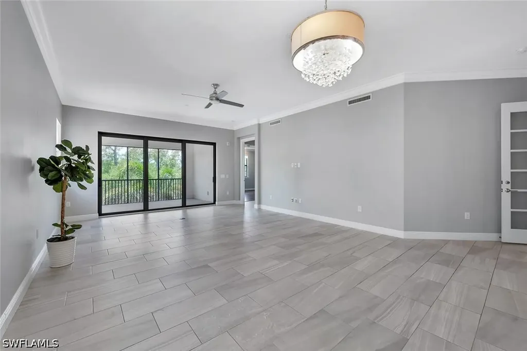 16374 Viansa Way Naples FL 34110