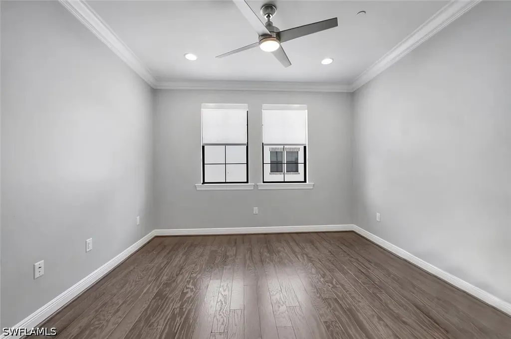 16374 Viansa Way Naples FL 34110