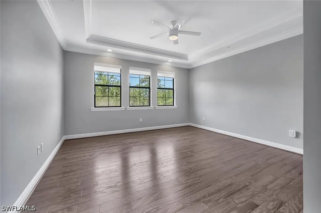16374 Viansa Way Naples FL 34110