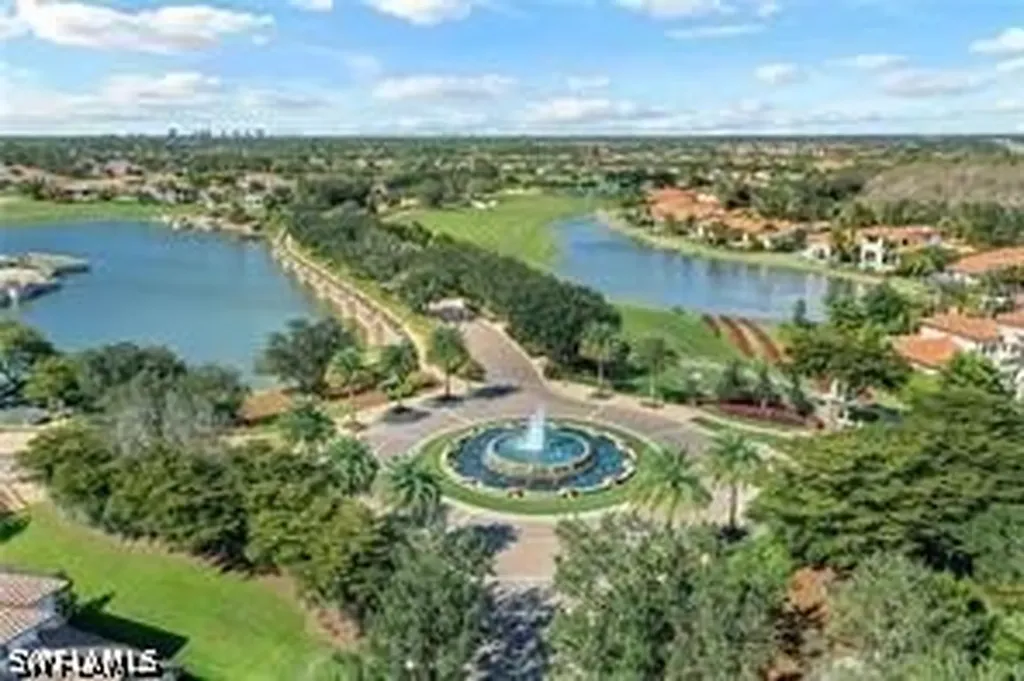 16374 Viansa Way Naples FL 34110