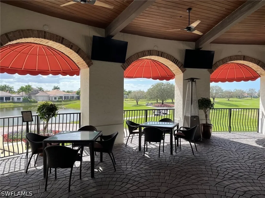 16374 Viansa Way Naples FL 34110