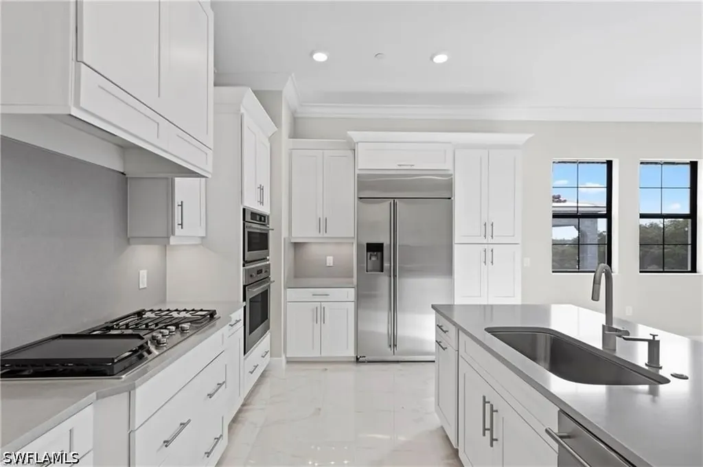 16374 Viansa Way Naples FL 34110