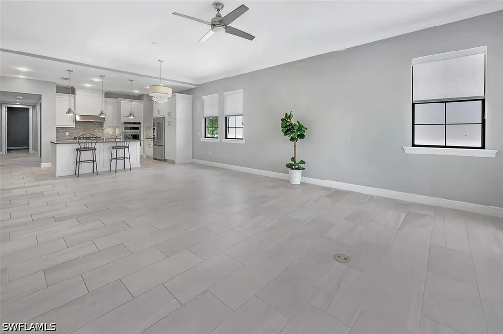 16374 Viansa Way Naples FL 34110