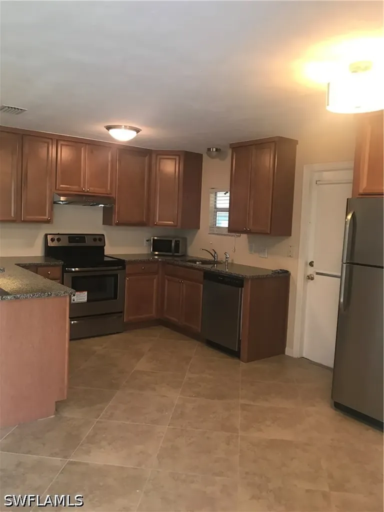 850 105th Avenue N Naples FL 34108