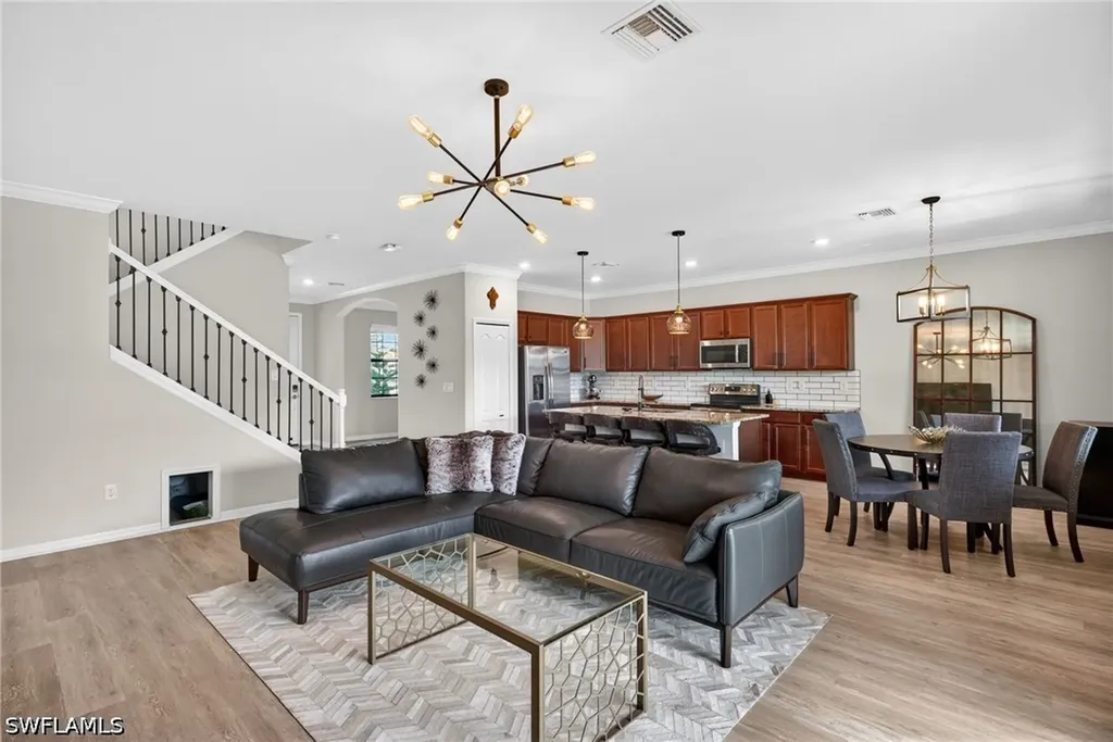9452 Foxglove Lane Naples FL 34120