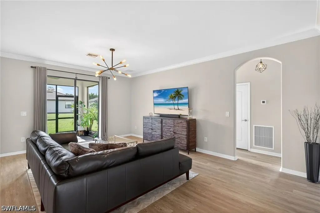 9452 Foxglove Lane Naples FL 34120