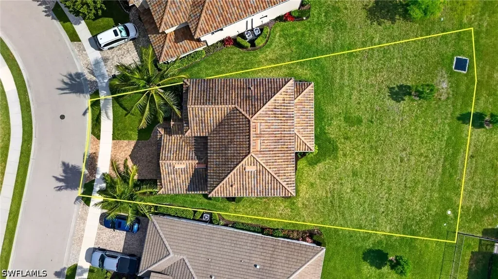 9452 Foxglove Lane Naples FL 34120