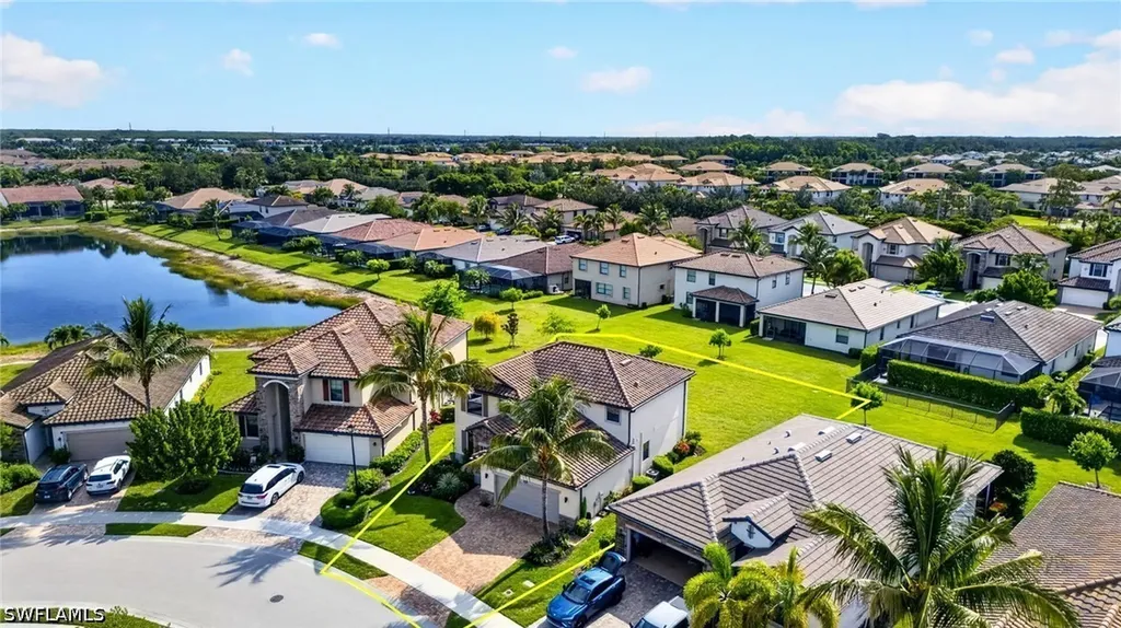 9452 Foxglove Lane Naples FL 34120
