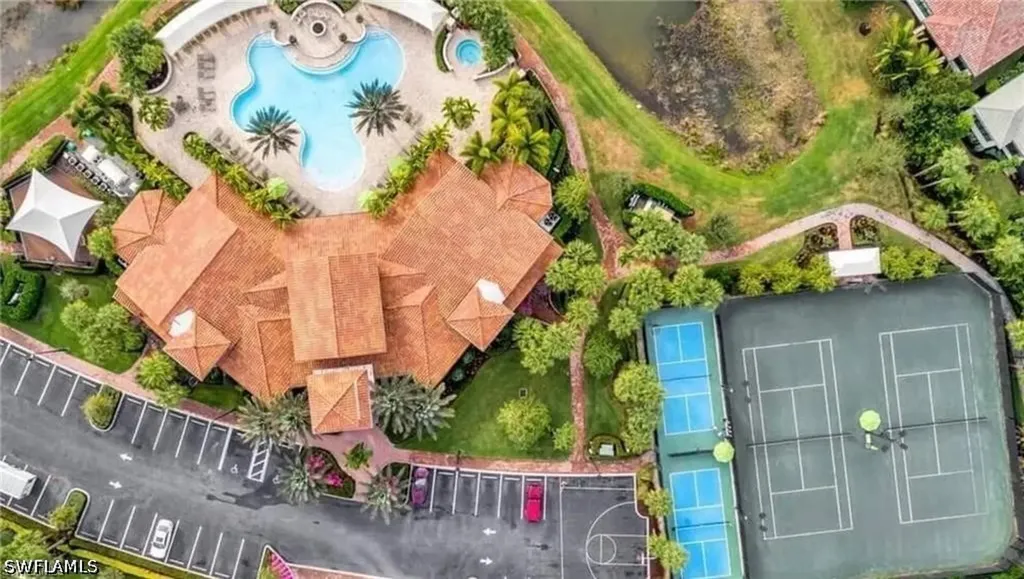 9452 Foxglove Lane Naples FL 34120