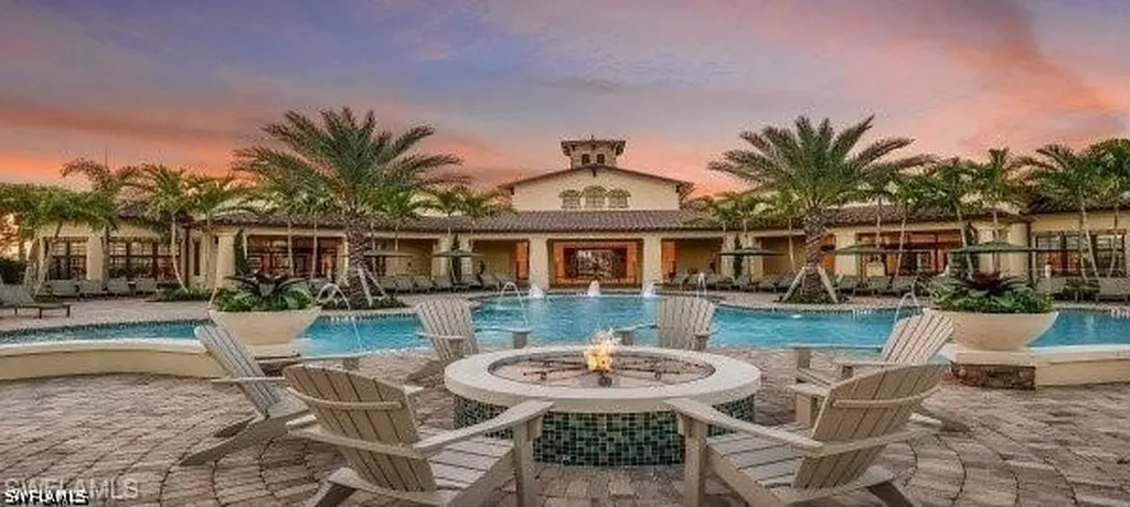 9452 Foxglove Lane Naples FL 34120