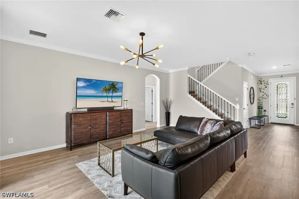 9452 Foxglove Lane Naples FL 34120