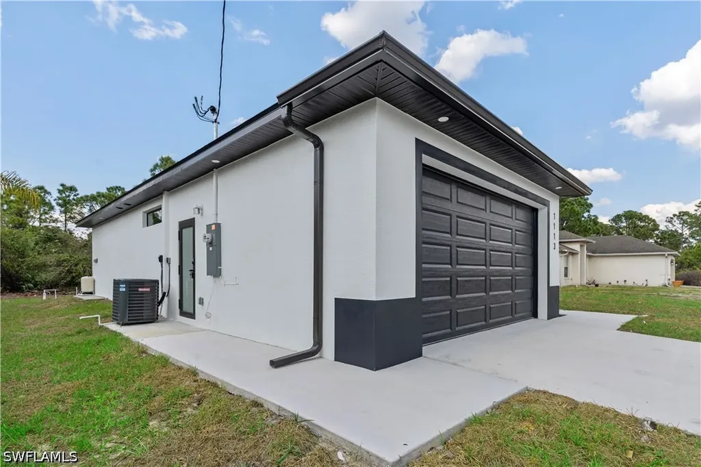 1113 Enrique Street E Lehigh Acres FL 33974