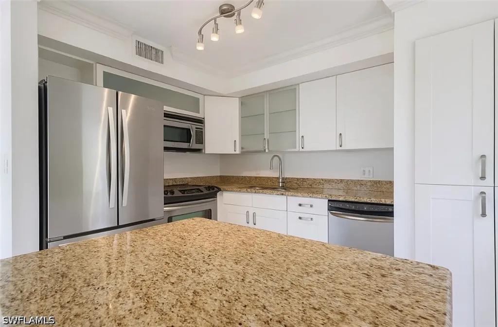 1400 Pompei Lane Naples FL 34103