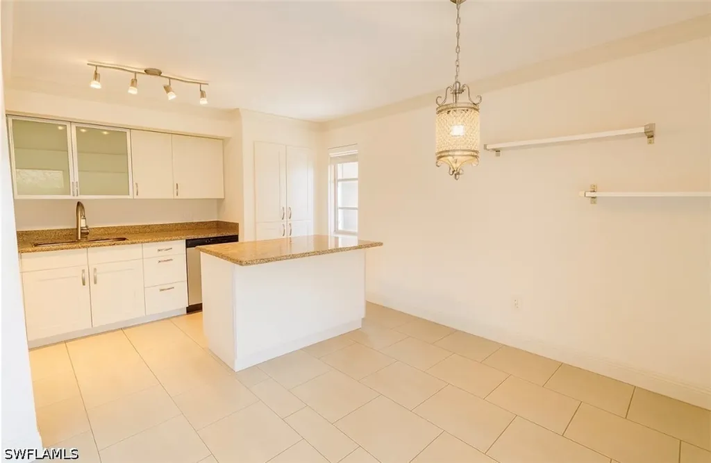 1400 Pompei Lane Naples FL 34103