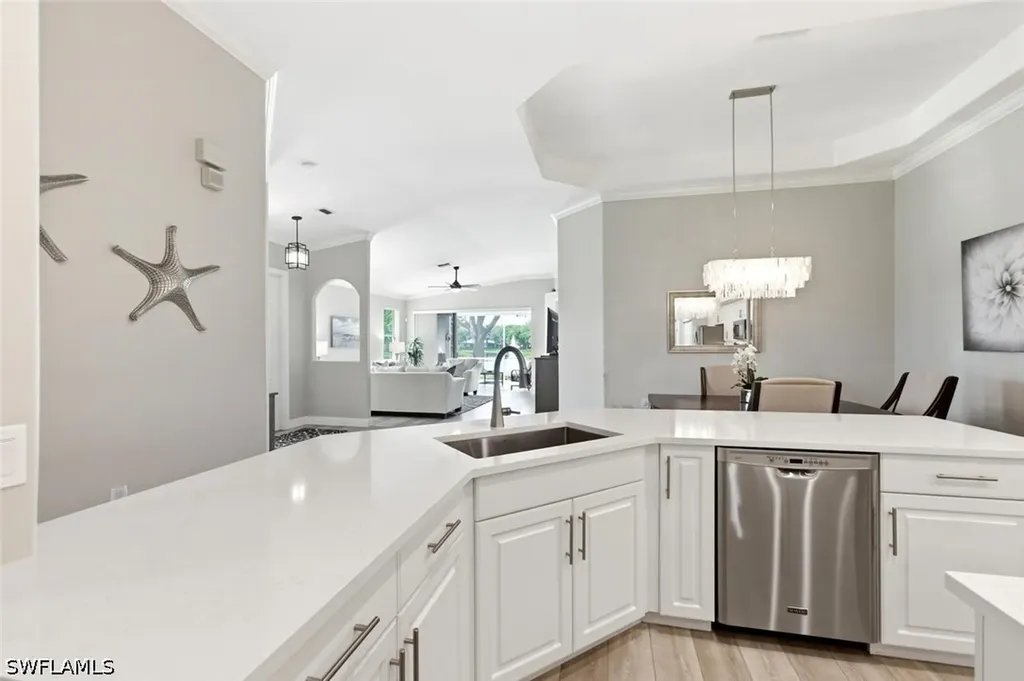 1641 Tarpon Bay Drive S Naples FL 34119