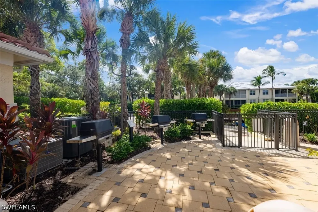 1641 Tarpon Bay Drive S Naples FL 34119