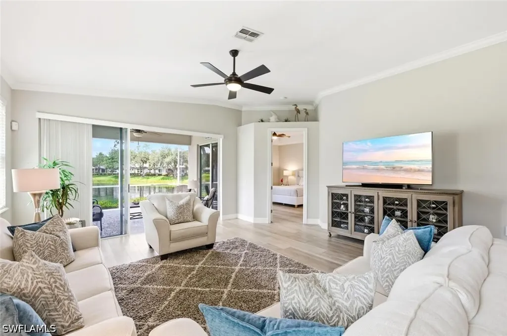 1641 Tarpon Bay Drive S Naples FL 34119