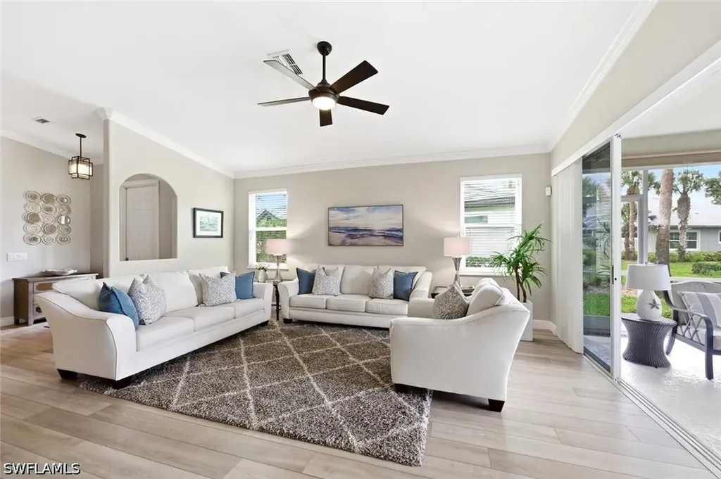 1641 Tarpon Bay Drive S Naples FL 34119